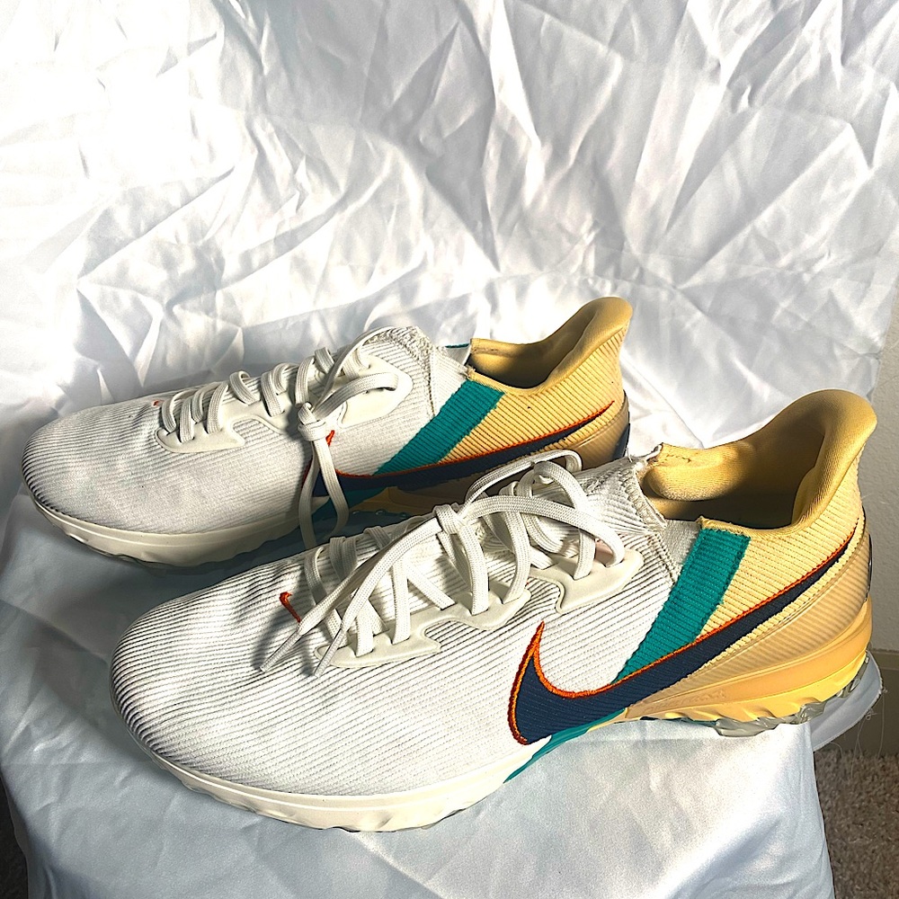 Nike air zoom infinity tour golf NRG ‘Lucky and Good’